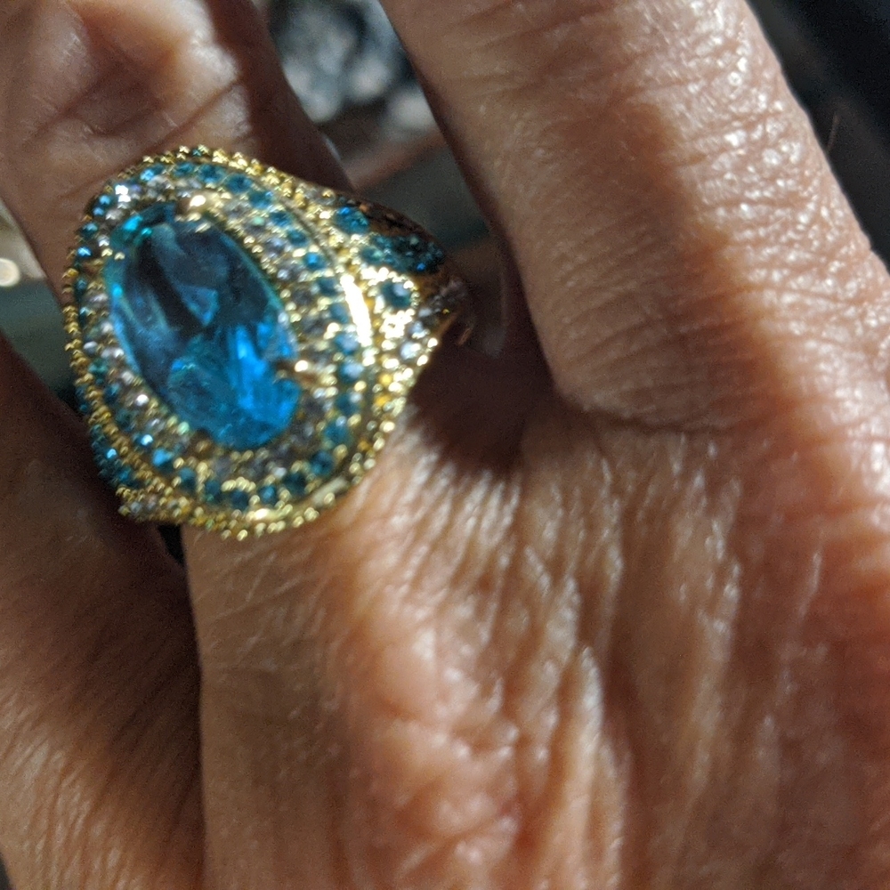 Decor Ring - Picture 7 of 7